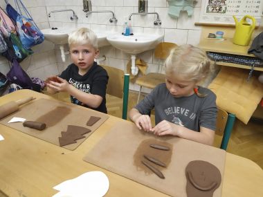 Předvánoční vyrábění dětí s rodiči - keramika